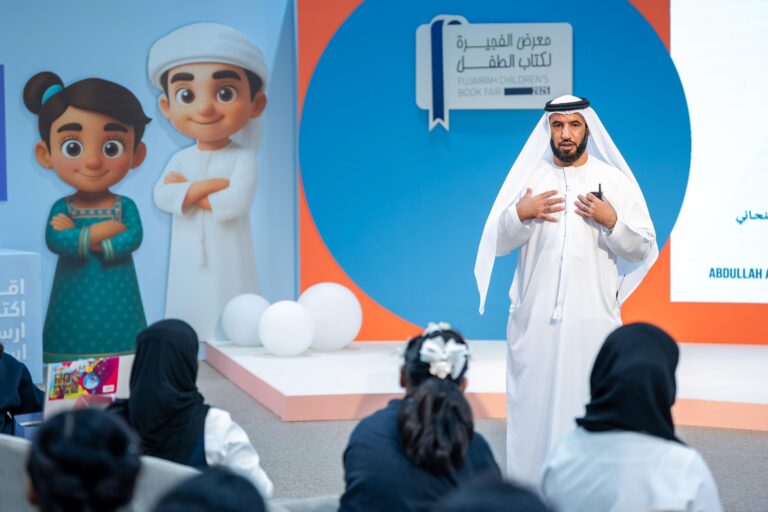 إقبال كبير على ورش معرض الفجيرة لكتاب الطفل إقبال كبير على ورش معرض الفجيرة لكتاب الطفل