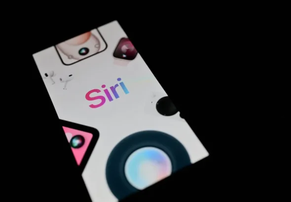 “سيري”.. نسخة جديدة تعتمد على الذكاء الاصطناعي من “غوغل”
