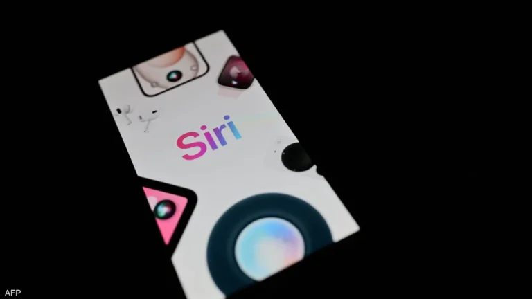 “سيري”.. نسخة جديدة تعتمد على الذكاء الاصطناعي من “غوغل”