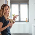 عادة غذائية بسيطة ترتبط بانخفاض الوزن وطول العُمر.. تعرَّف عليها