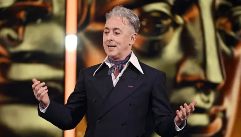 Alan Cumming Thanks BAFTAs Audience After Activist’s Tourette’s Interruption
