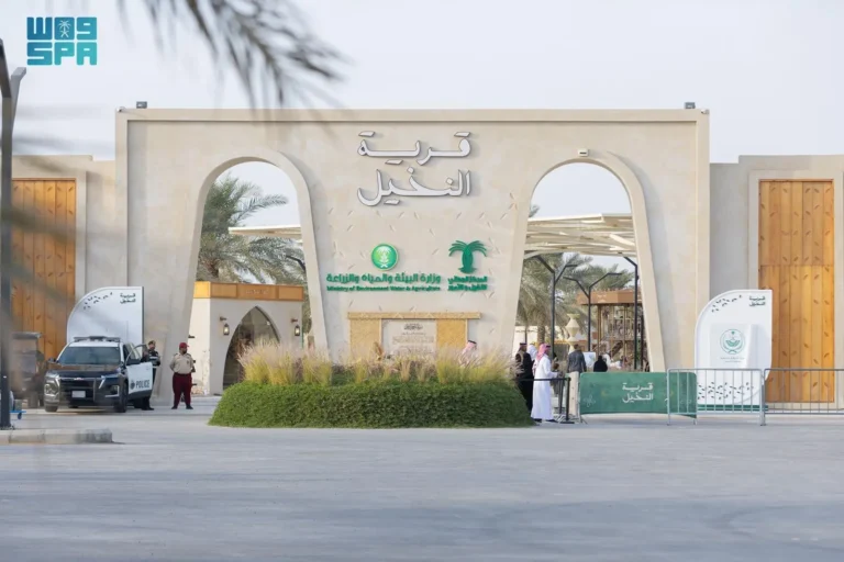 Saudi Woman Turns Date Pits into Natural Soap in Al-Ahsa