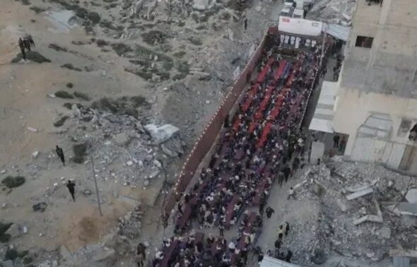 Turkish football club distributes Iftar meals in Gaza